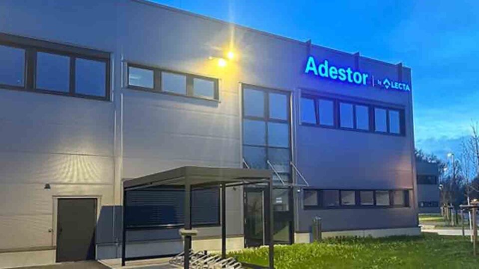 Adestor by Lecta optimizes service for customers in Central and Northern Europe with its new self-adhesive converting plant in Germany