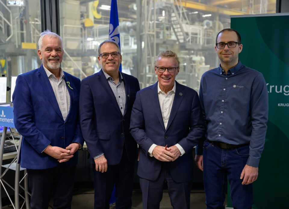 Kruger Inc. today announced a $6.5-million investment to implement an innovation project aimed at diversifying production at its Wayagamack Mill in Trois-Rivières. The initiative will enable the production of innovative label paper grades, reinforcing the Wayagamack Mill’s leadership in Québec and North America. The new, state-of-the-art equipment will enhance the Mill’s capacity for innovation, versatility and sustainability, helping to secure the future of its operations and its 285 jobs. The project was unveiled in the presence of Jean Boulet, Member for Trois-Rivières, Québec Minister of Labour and Minister Responsible for the Mauricie Region, the Abitibi-Témiscamingue Region and the Nord-du-Québec Region (on behalf of Maïté Blanchette Vézina, Minister of Natural Resources and Forests and Minister Responsible for the Bas-Saint-Laurent Region and the Gaspésie–Îles-de-la-Madeleine Region), and Sylvain Bricault, General Manager of the Kruger Wayagamack Mill. The initiative was made possible by a $2.5 million funding from the Government of Québec under the Programme Innovation Bois of the ministère des Ressources naturelles et des Forêts. In 2017, the Wayagamack Mill started to shift to specialty paper, including backing paper, developing solid expertise in this steadily growing field. The Mill will continue to manufacture coated paper, which is known for its light weight and high quality and used to print magazine-type publications.